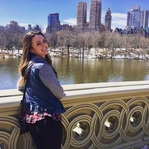 Meet your Posher, Leah